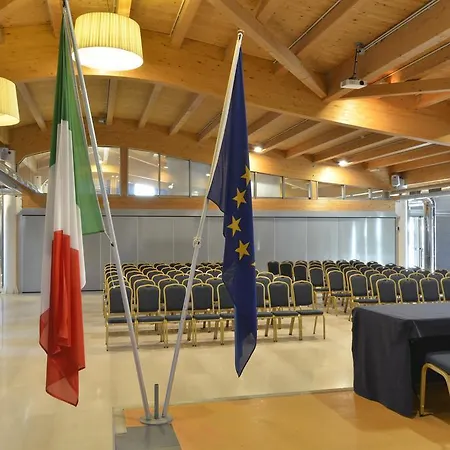 Grand Tiziano E Dei Congressi