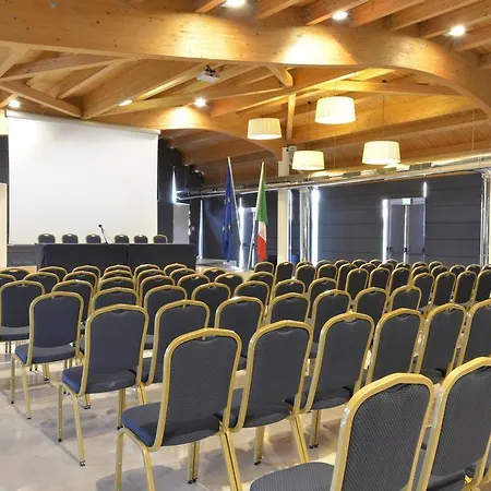 Grand Tiziano E Dei Congressi Lecce